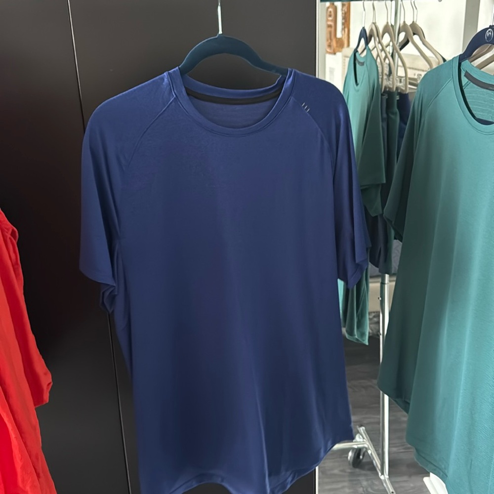 Royal blue - Laksur Lululemon License to Train Short Sleeve